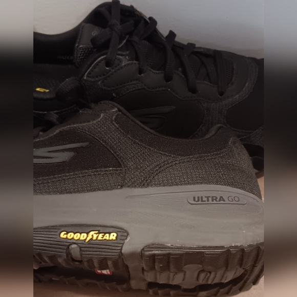 Skechers Men's Black Ultra GO Anti-skid Sz 9.5 - Picture 5 of 7